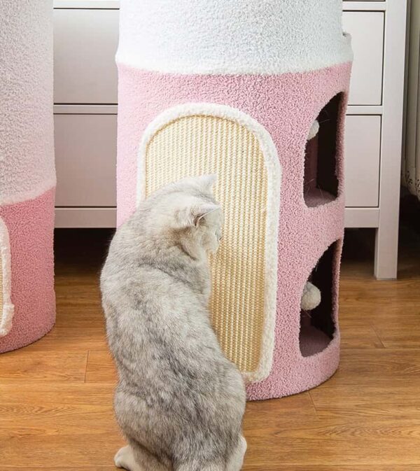 Small Adorable Rabbit Sisal Scratching Post