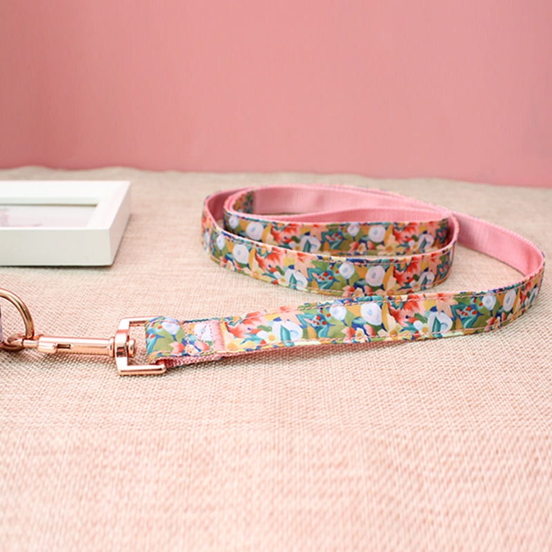Floral Series Dog Collar & Leash Set Floral Series Dog Collar & Leash Set