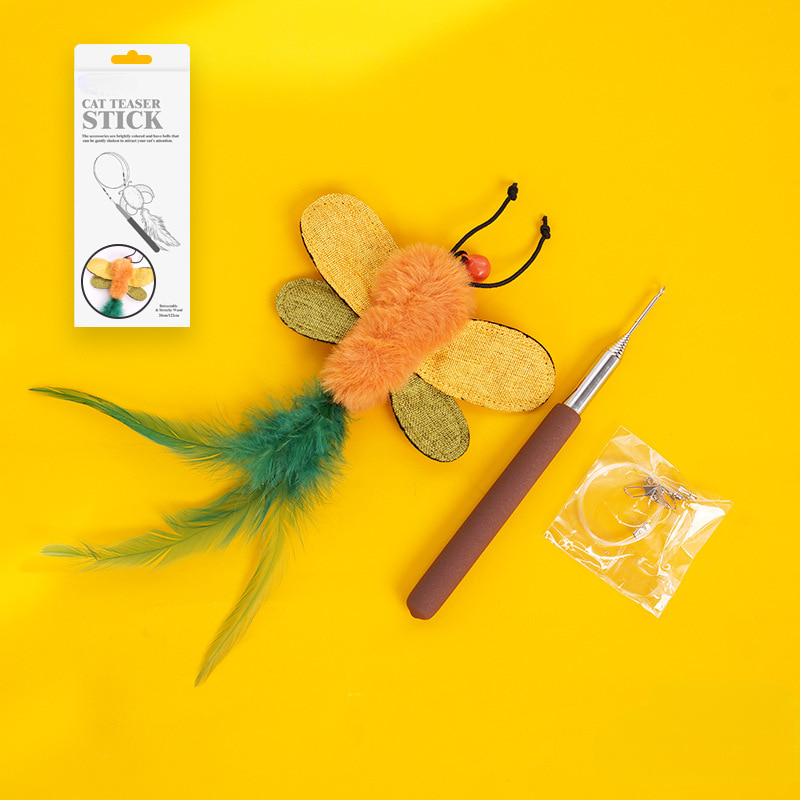 Feather Dance Series Retractable Cat Teaser Wand with Replaceable Head Feather Dance Series Retractable Cat Teaser Wand with Replaceable Head